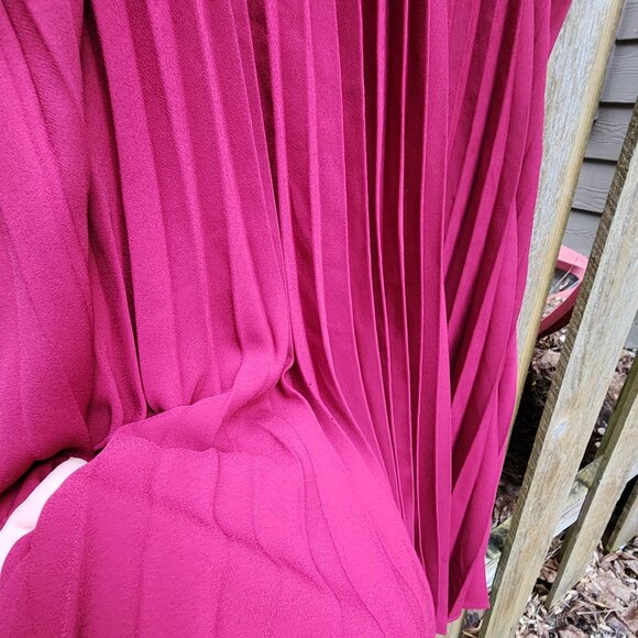 NWT Short pleated dress Large youth/womens - Picture 9 of 12